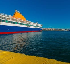 Como reservar um ferry para Atenas (Pireu)