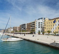 Como reservar um ferry para Volos